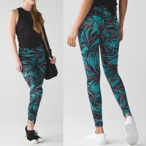 LULULEMON Wunder Under Pant in Palm Lace Tofino Teal Multi Sz 12